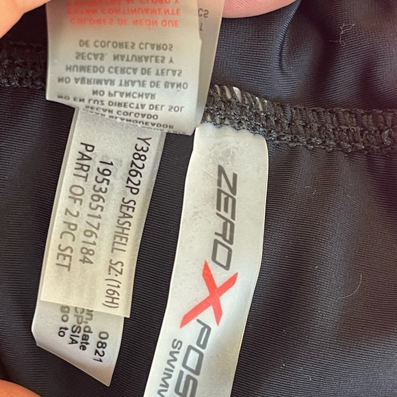 New ZeroXposur Double Strap Swimsuit with Skirt in Regular size 16.5 - Picture 10 of 13